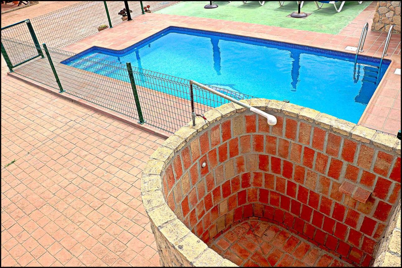 Chalet Puente De Tabla كونيل ذي لا فرونتيرا المظهر الخارجي الصورة